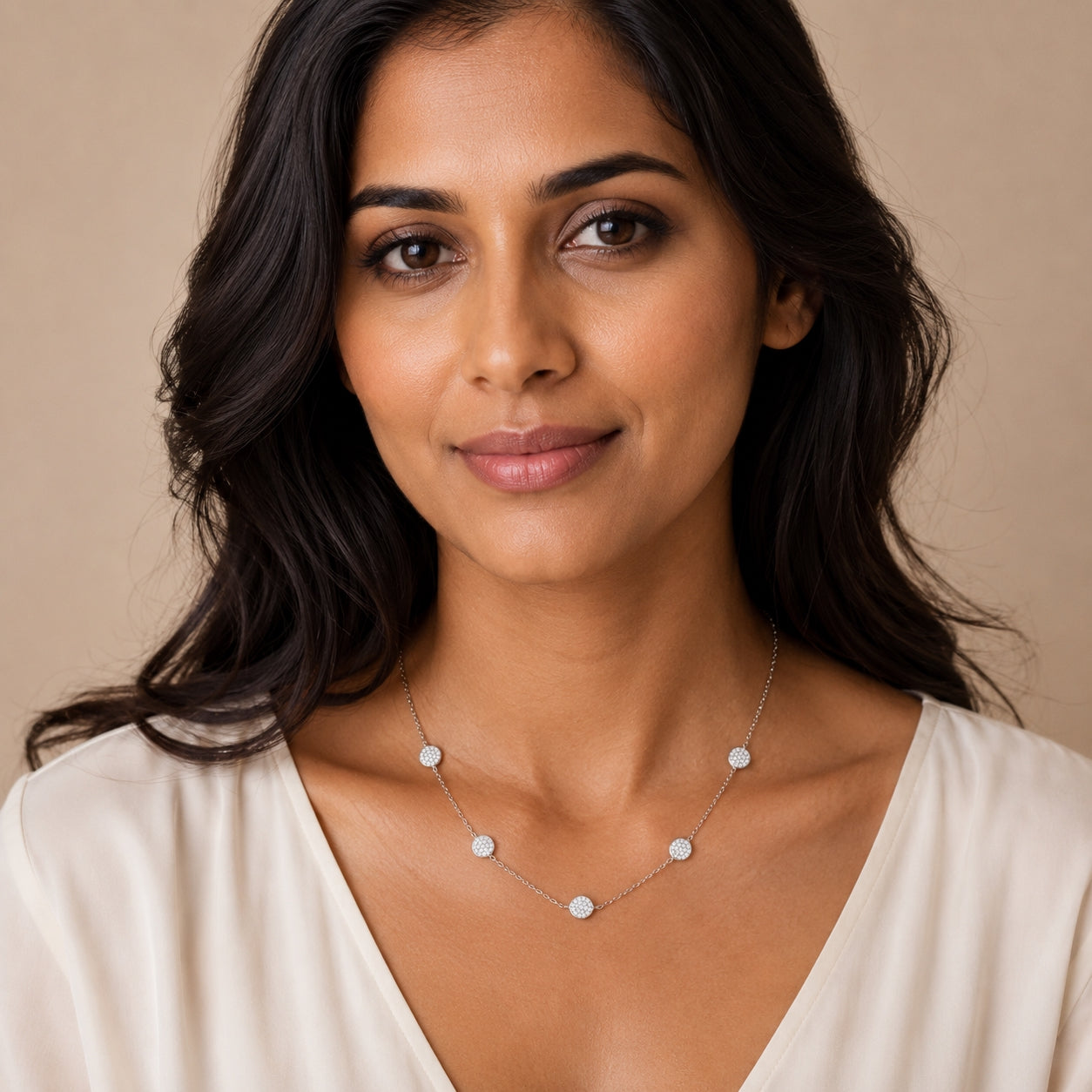 Shaker Pearl Necklace