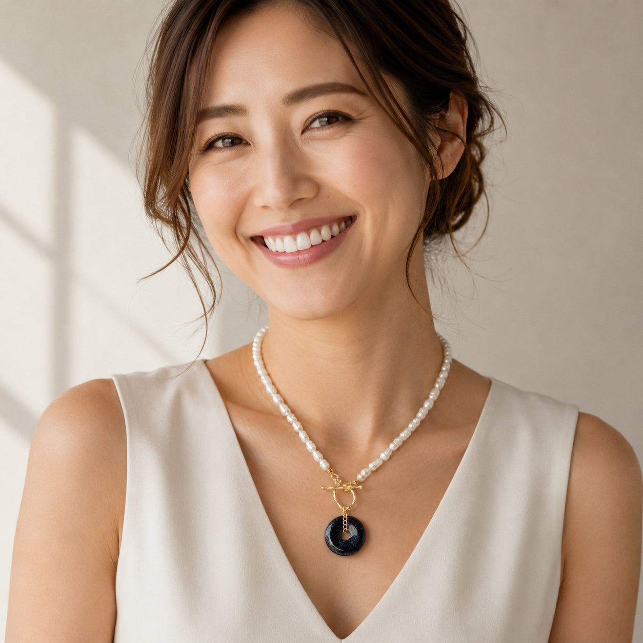 Modern Ming Pearl Necklace with Black Agate Pi Disc