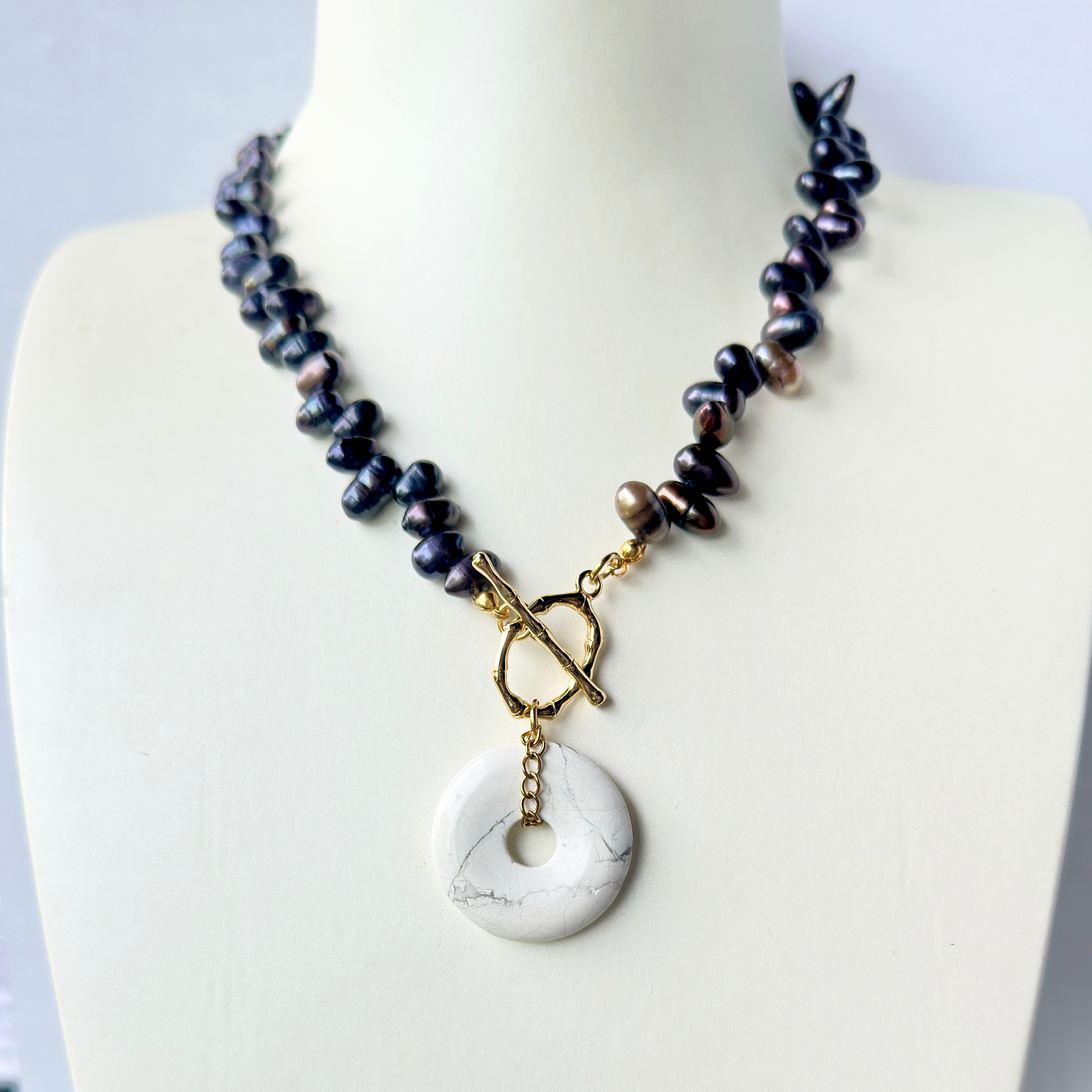 Modern Ming Peacock Pearl Necklace with Howlite Pi Disc