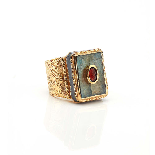 Ring - Solitude -  Shanti in Labradorite Rectangle